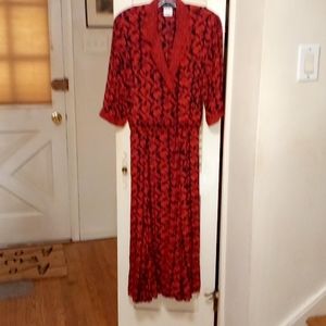 From Anita's Closet CAROLE LITTLE petites, size 10, Fiery Orange and Black